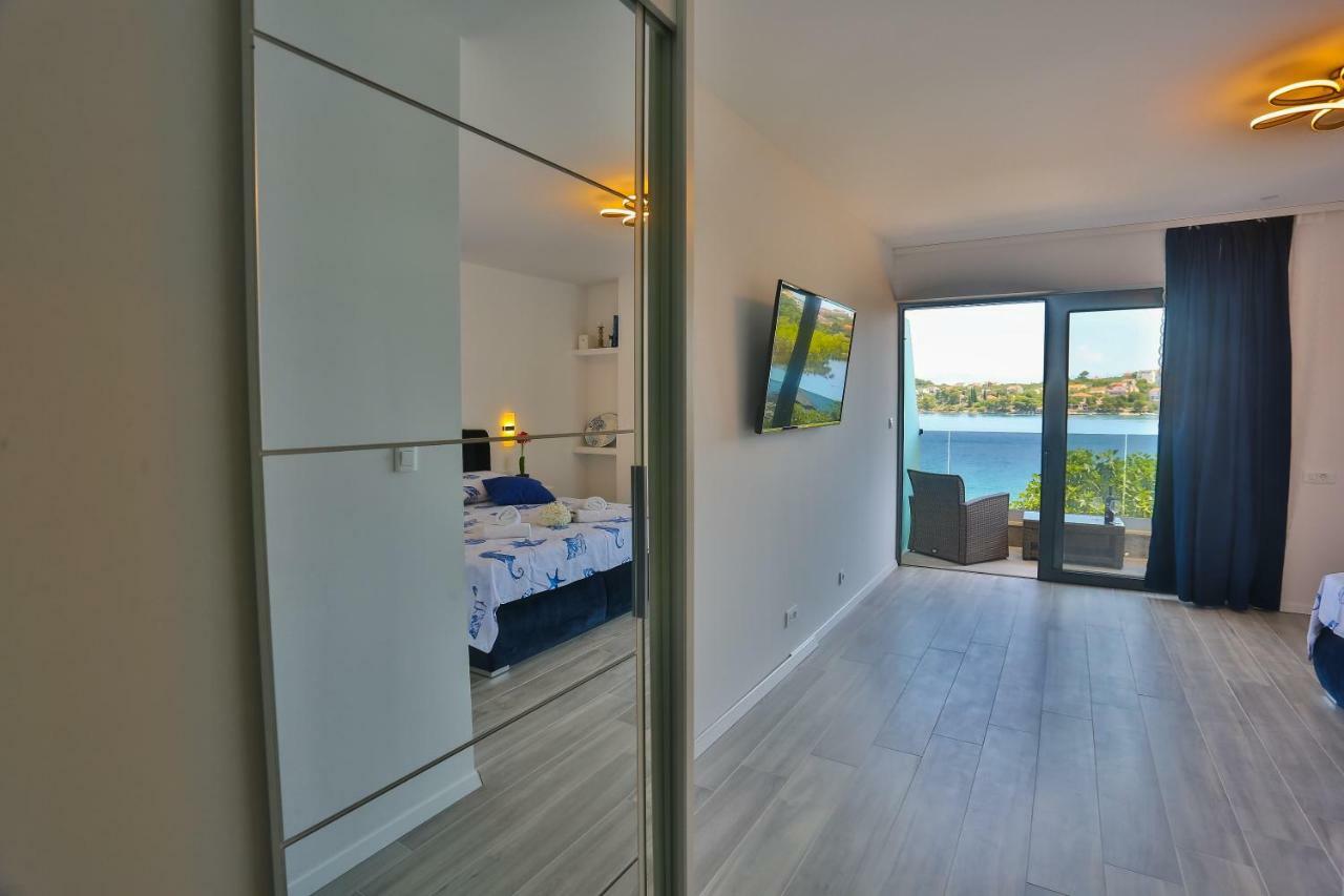 Hotel Paradise Punta Nečujam Kültér fotó