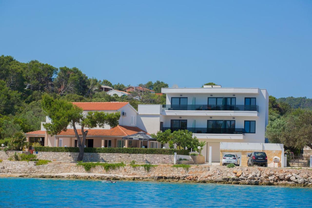 Hotel Paradise Punta Nečujam Kültér fotó